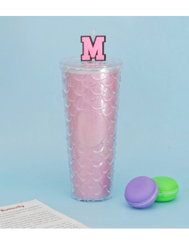 Gobelet Rose avec Écailles Embossées et Paille...