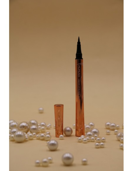 Eyeliner Liquide Effet Matte Longue Tenue - Noir Intense